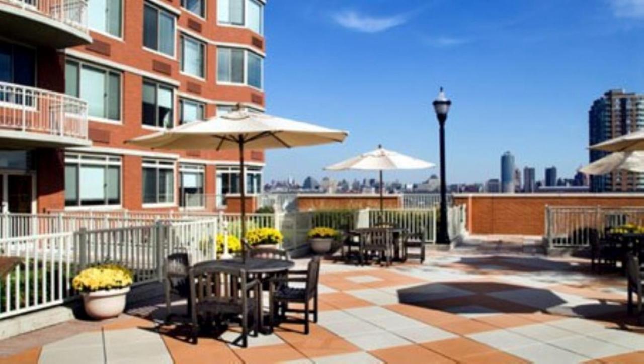 Bluebird Suites Near Newport Centre Jersey City Exterior foto